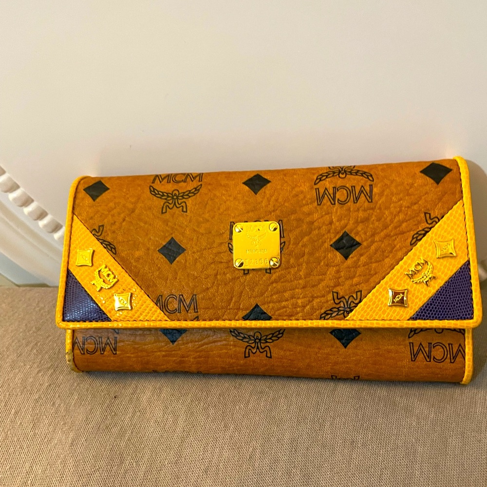 MCM LONG WALLET